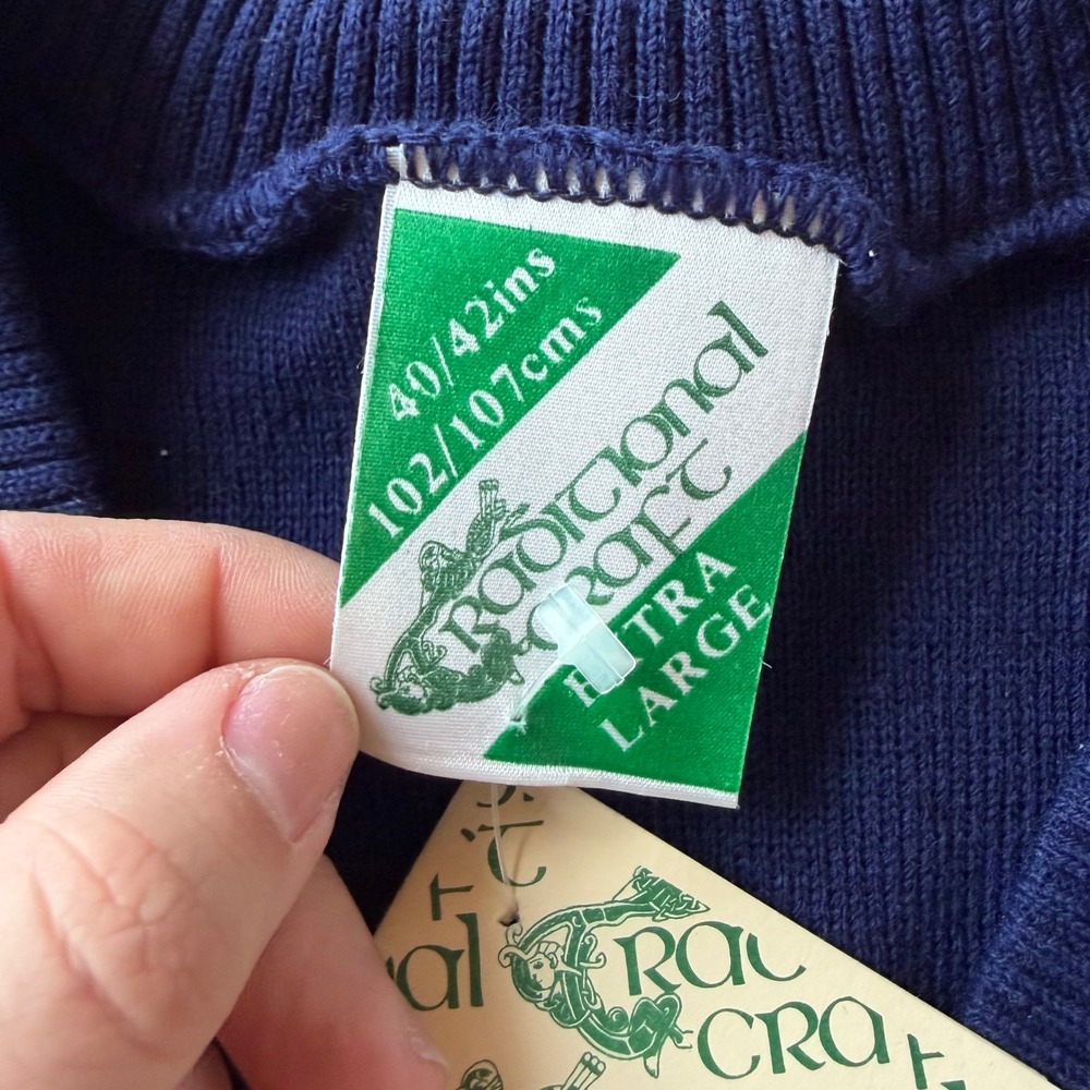 Traditional Craft Ireland Mens Navy Blue V-Neck Shamrock Sweater Vest‎ XL NWT - Picture 4 of 7
